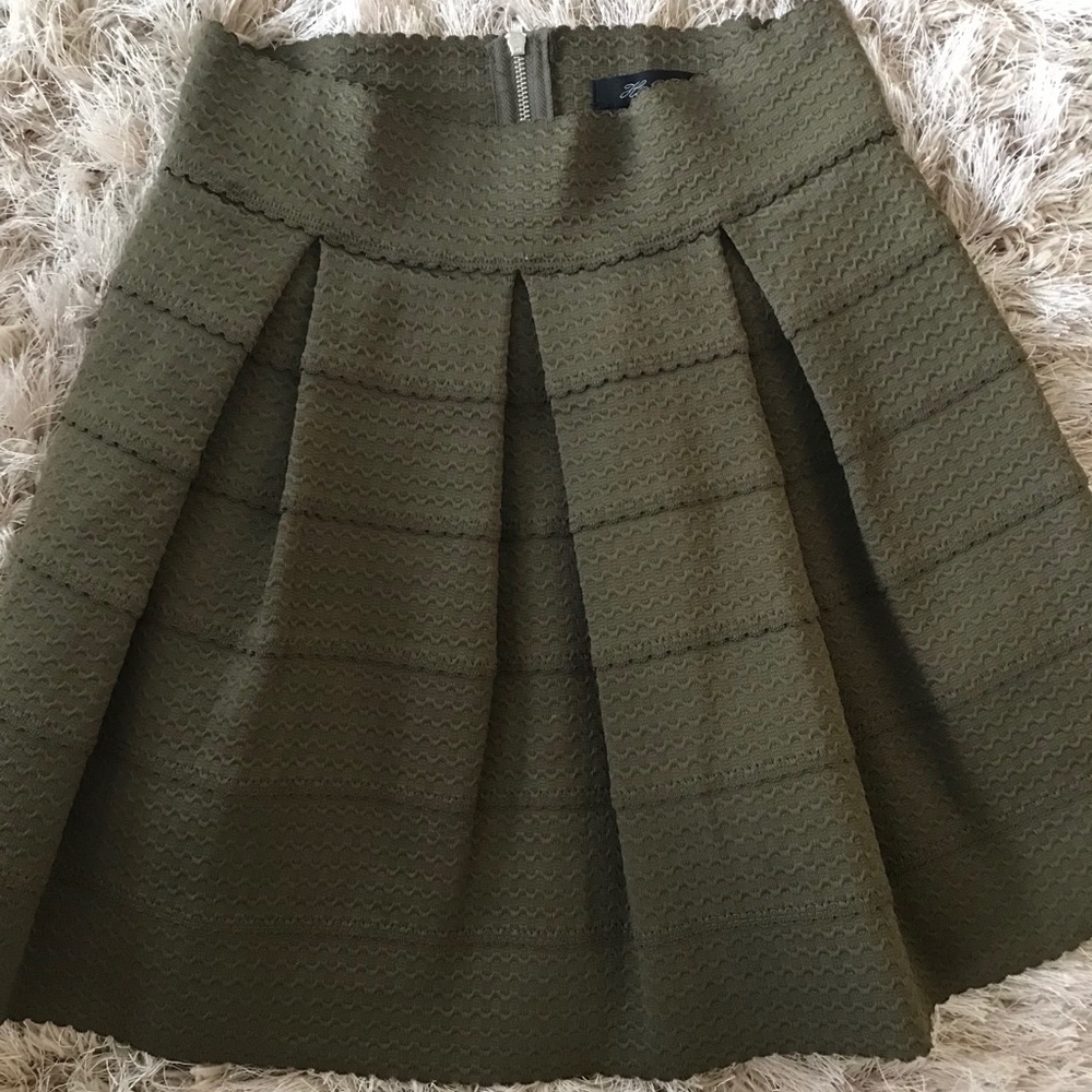 Structured Army green tulip skirt